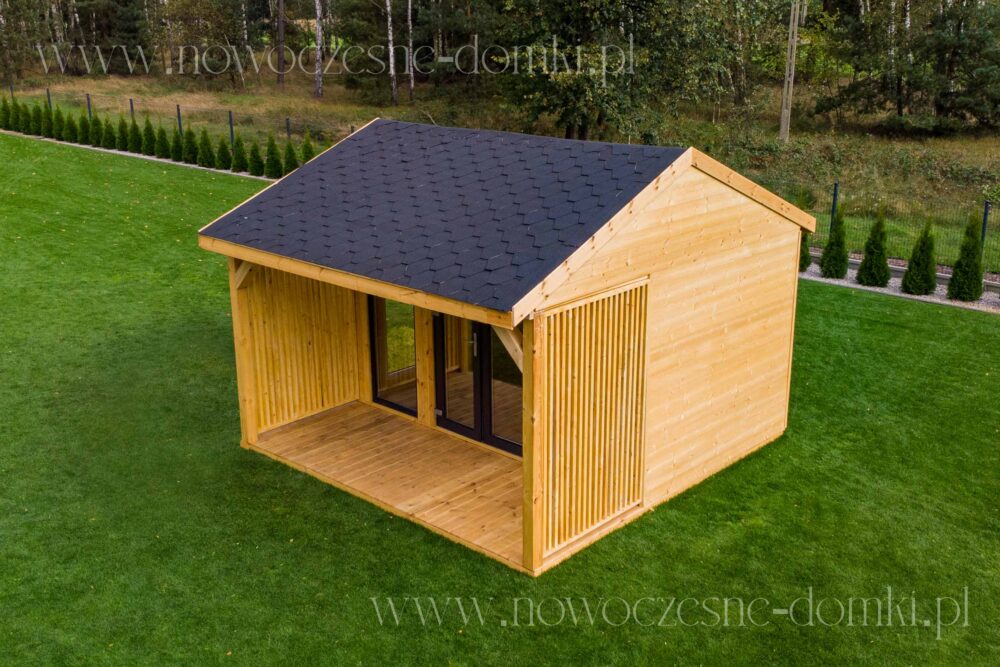 Drewniany domek ogrodowy na działkę na narzędzia - praktyczne rozwiązanie dla Twojego ogrodu.
