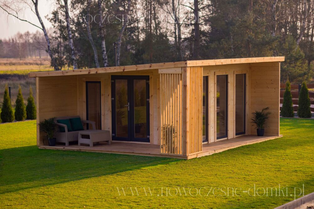 Holzpavillon für ein Grundstück mit Terrasse