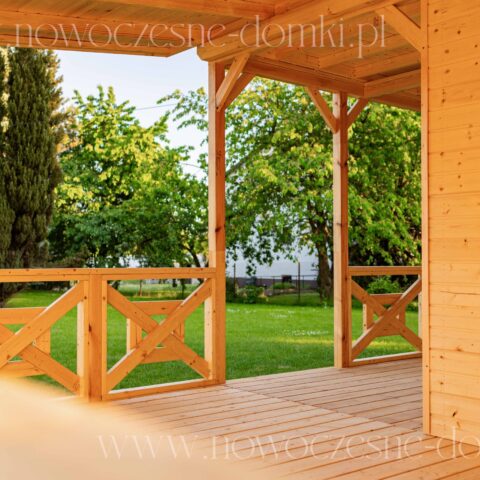 Domek Letniskowy z Poddaszem Palermo 5 (590x590cm)